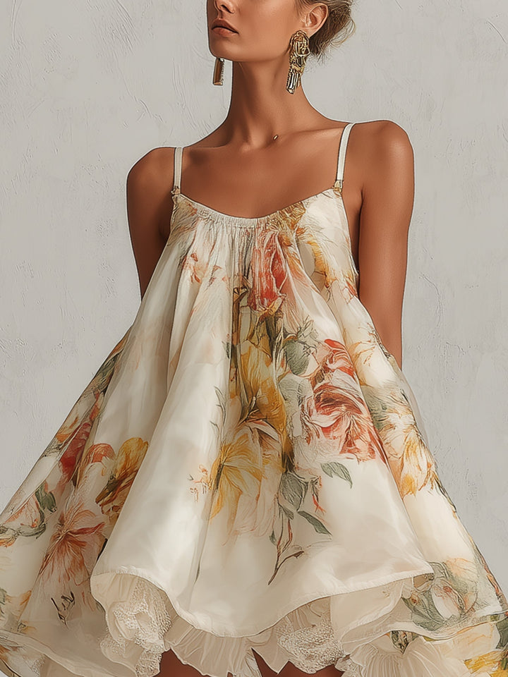 Blanche | Beiges florales Organza A-Linien-Minikleid mit Spitzenverzierungen