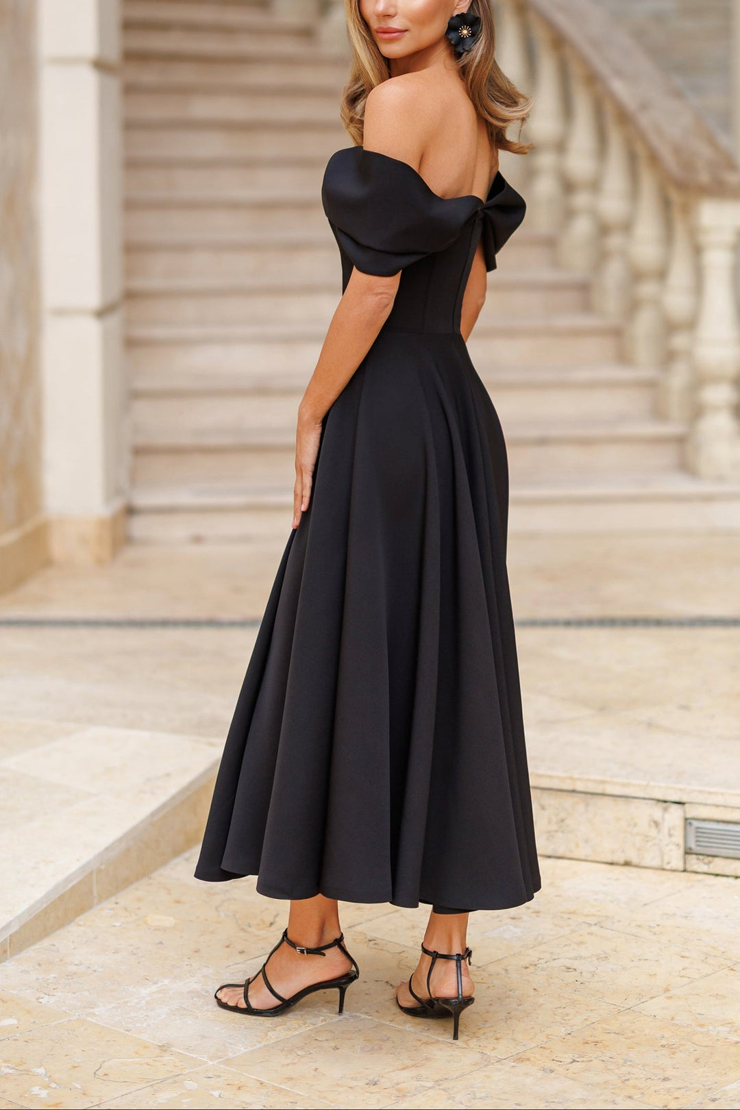 Elegantes Maxikleid mit Schulterfrei