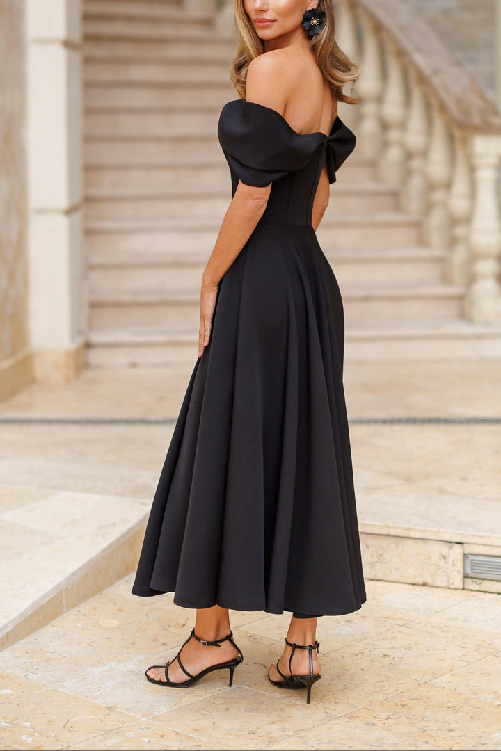 Elegantes Maxikleid mit Schulterfrei