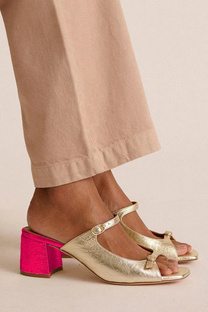 Breite Absatz Slingback Cut-Out Farbblock Gold