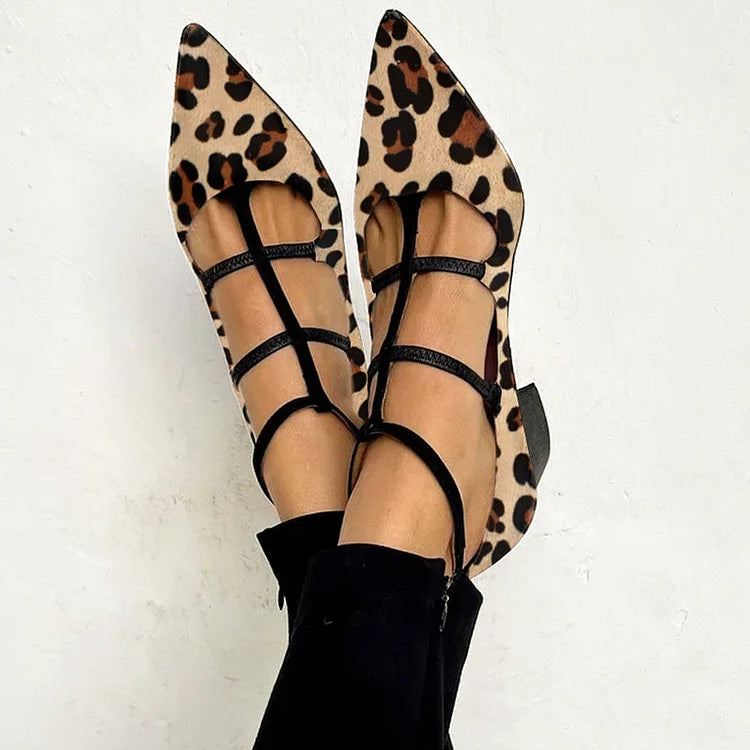 Bridget - Pumps mit Leopardenmuster und Riemen