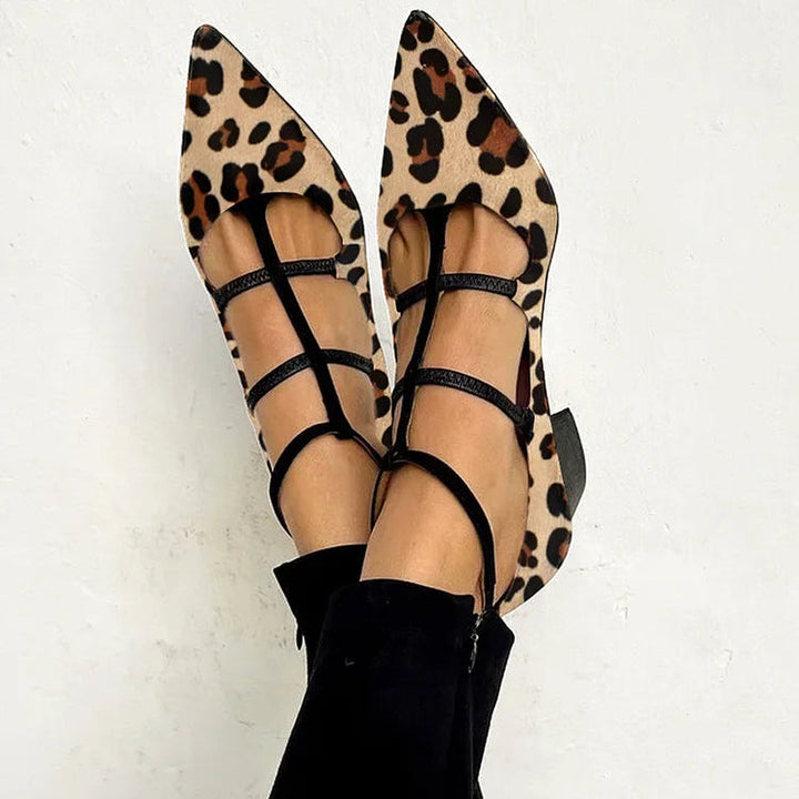 Bridget - Pumps mit Leopardenmuster und Riemen