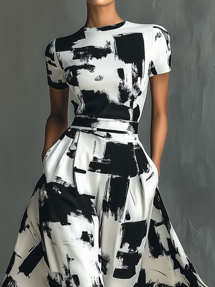 Maxikleid mit abstraktem Muster