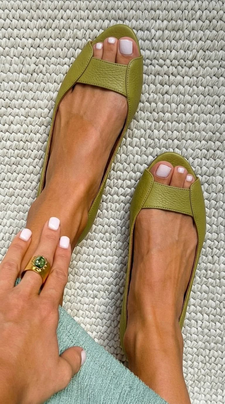 Adelina | Goldene Komfort-Chic Sandalen mit stützendem Fußbett