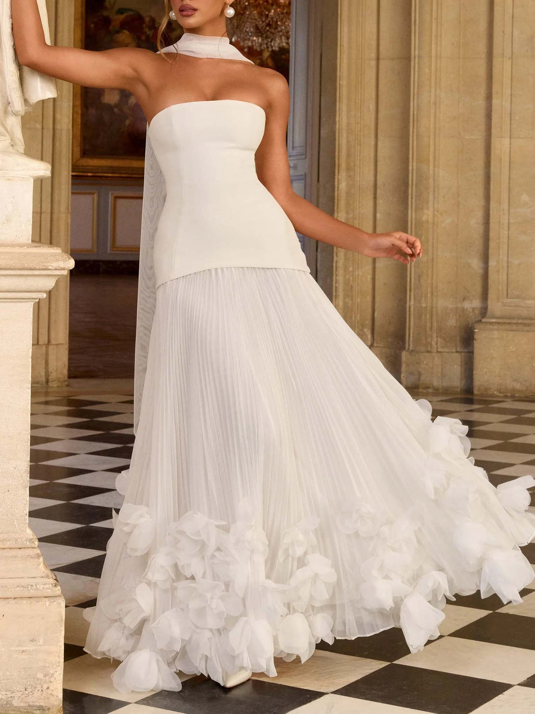 Maxi-Kleid mit Blütenblatt-Design