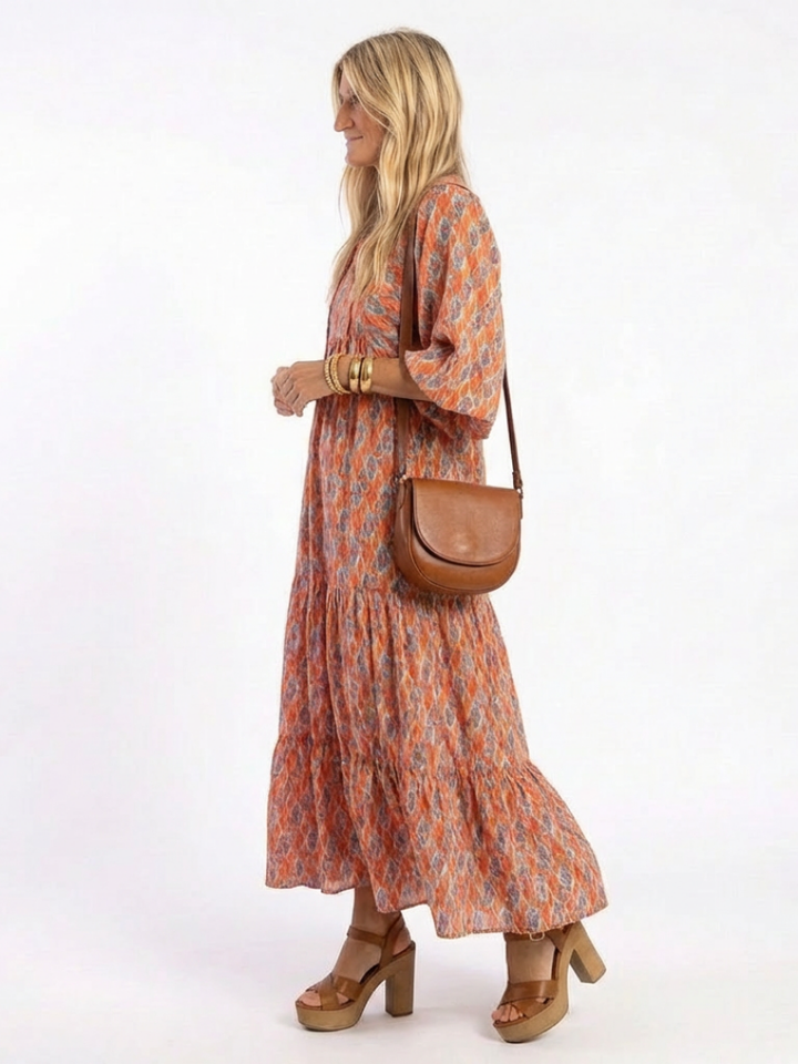 Amara | Midikleid mit V-Ausschnitt, geometrischem Druck und Volants
