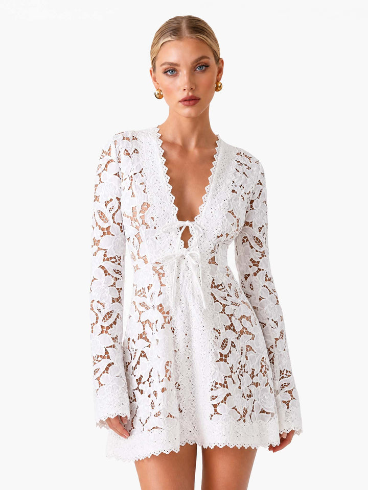 Mini Spitze Kleid mit V-Ausschnitt