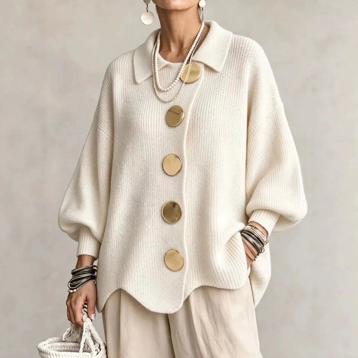 Svea | Oversize-Strickjacke mit goldfarbenen Knöpfen