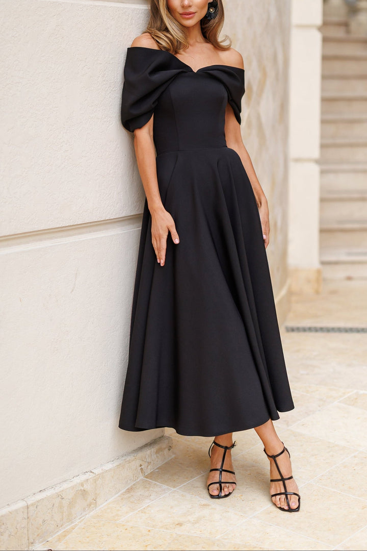 Elegantes Maxikleid mit Schulterfrei