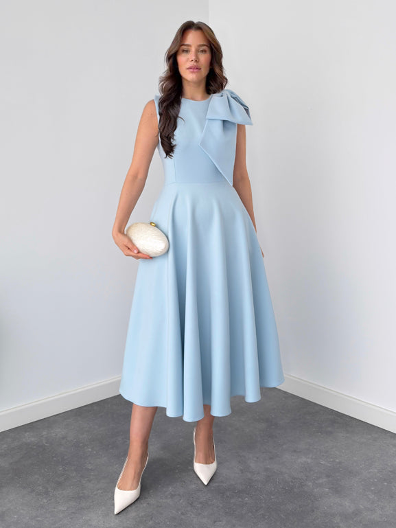 Midi-Kleid mit Knoten