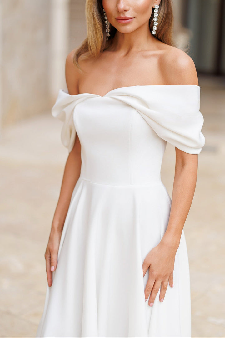 Elegantes Maxikleid mit Schulterfrei