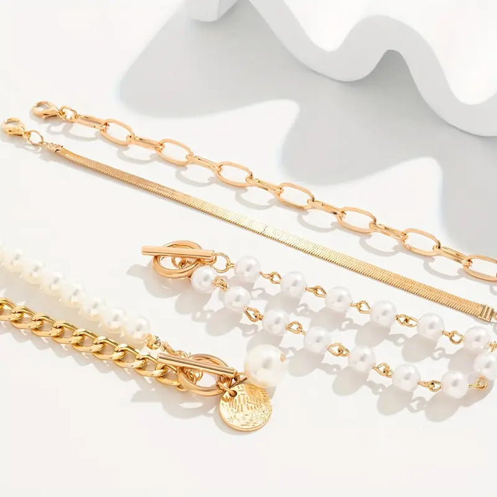 Set von Luxus-Perlenarmbändern