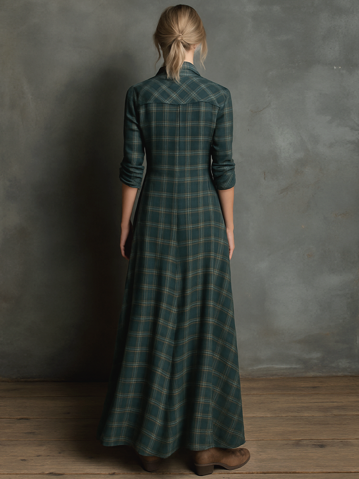 Maxikleid mit Streifen und Kragen