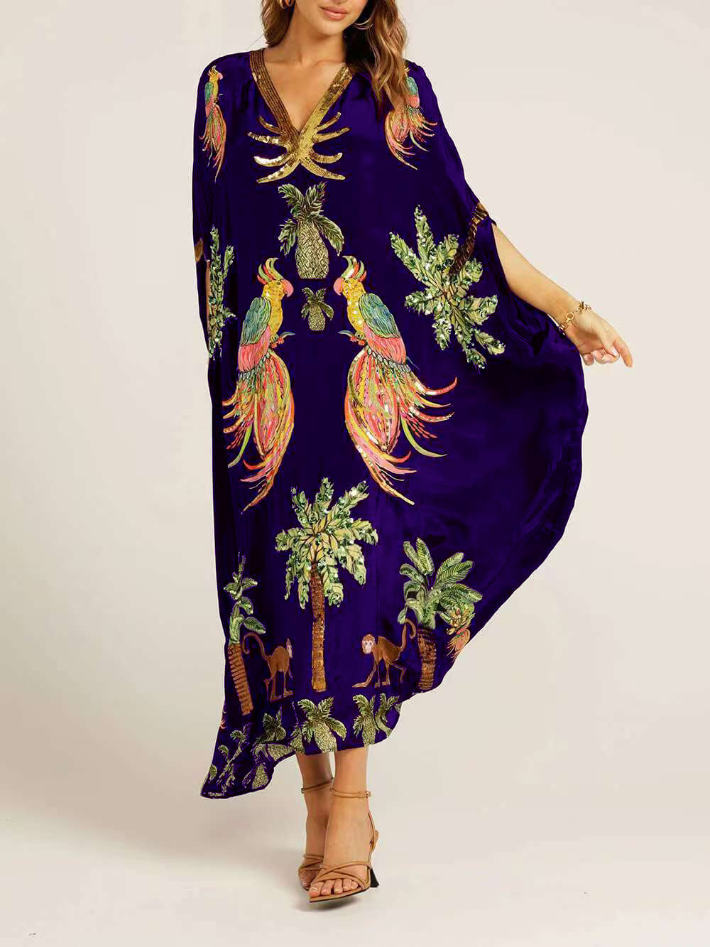 Kleid mit schulterfreiem Schnitt