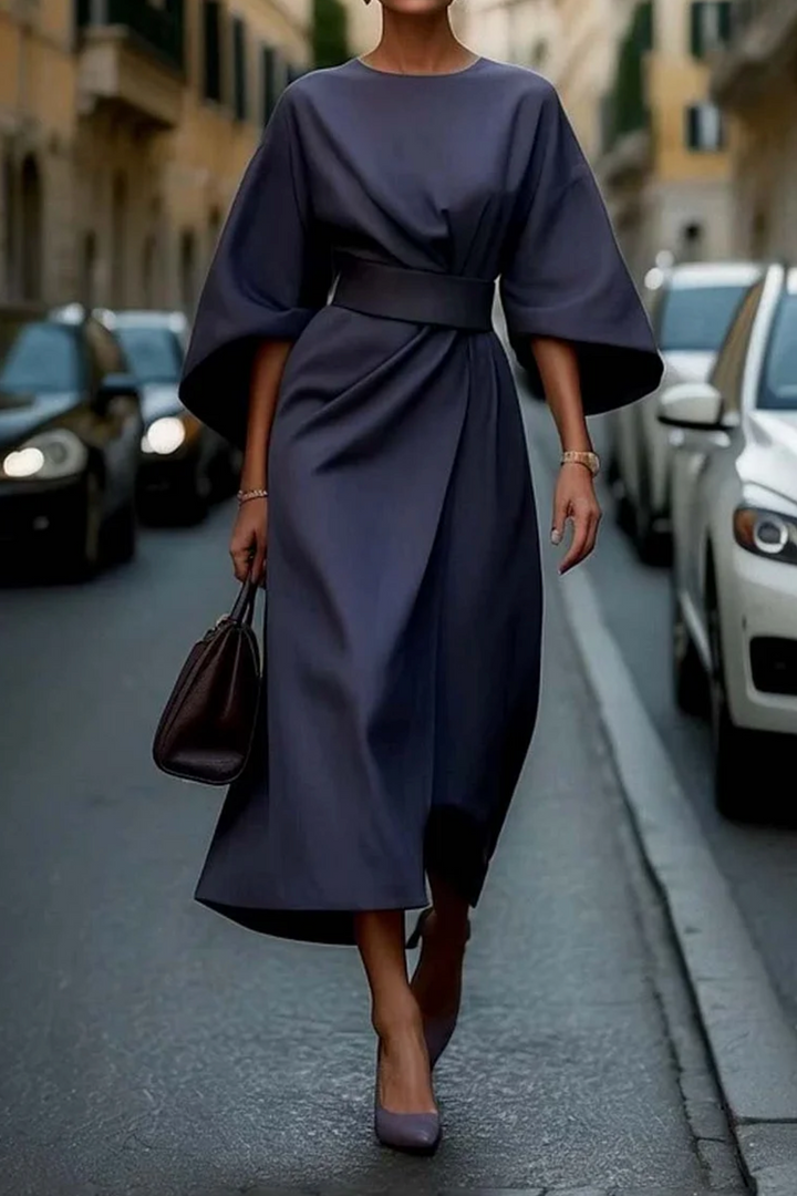 Elegantes Kleid mit Laternenärmeln und Gürtel