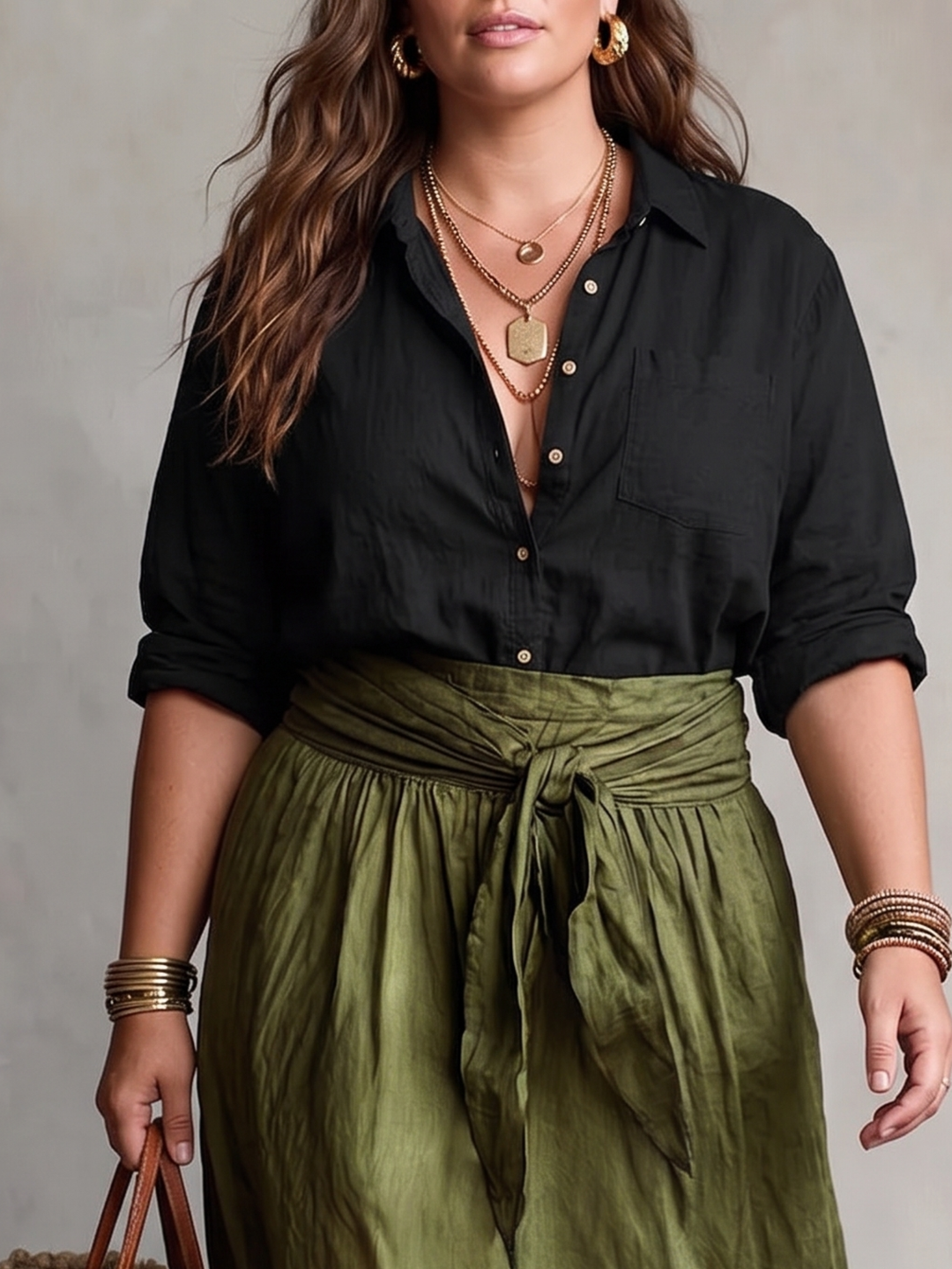 VERA™ - ELEGANTES ZWEITEILIGES SOMMERSET: SCHWARZE BLUSE & OLIVFARBENER ROCK
