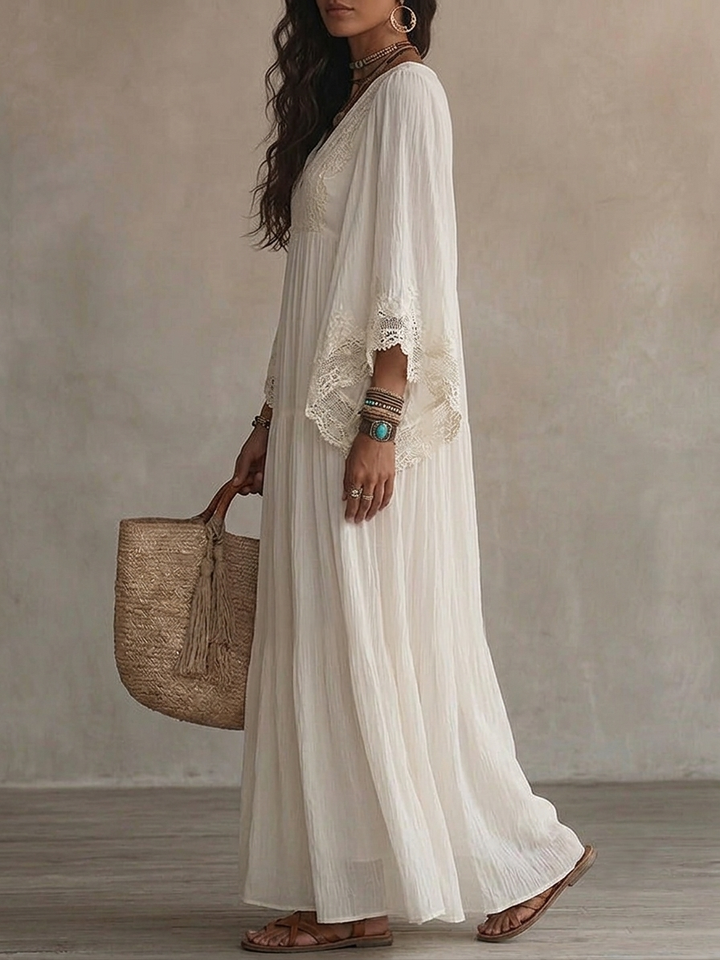 Liora | Bauchkaschierendes Bohemian Kleid mit Spitze