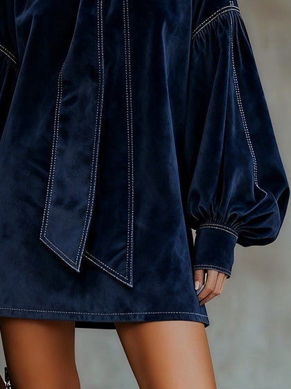 Tiphaine | Mini Kleid aus Samt mit Schleife