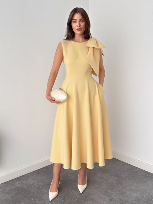 Midi-Kleid mit Knoten
