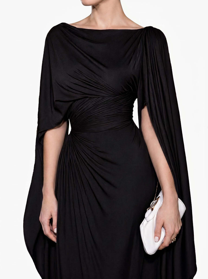 Maxi-Robe Slim Fit mit Faltigem Bootsausschnitt