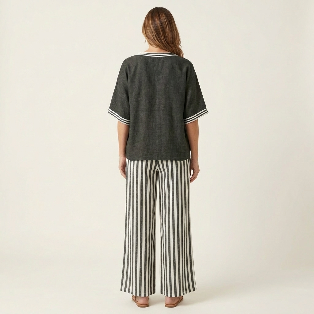 Lidewij Set mit V-Ausschnitt Top und gestreifter Hose