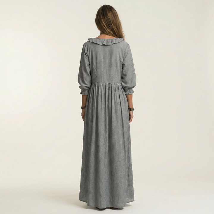 Willemien Maxi-Kleid mit Rüsche-Ausschnitt und Laternenärmeln