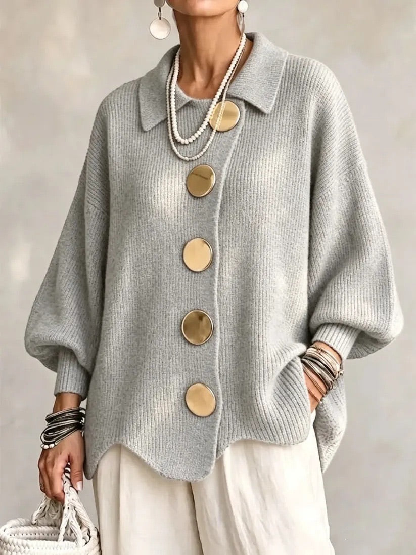 Svea | Oversize-Strickjacke mit goldfarbenen Knöpfen