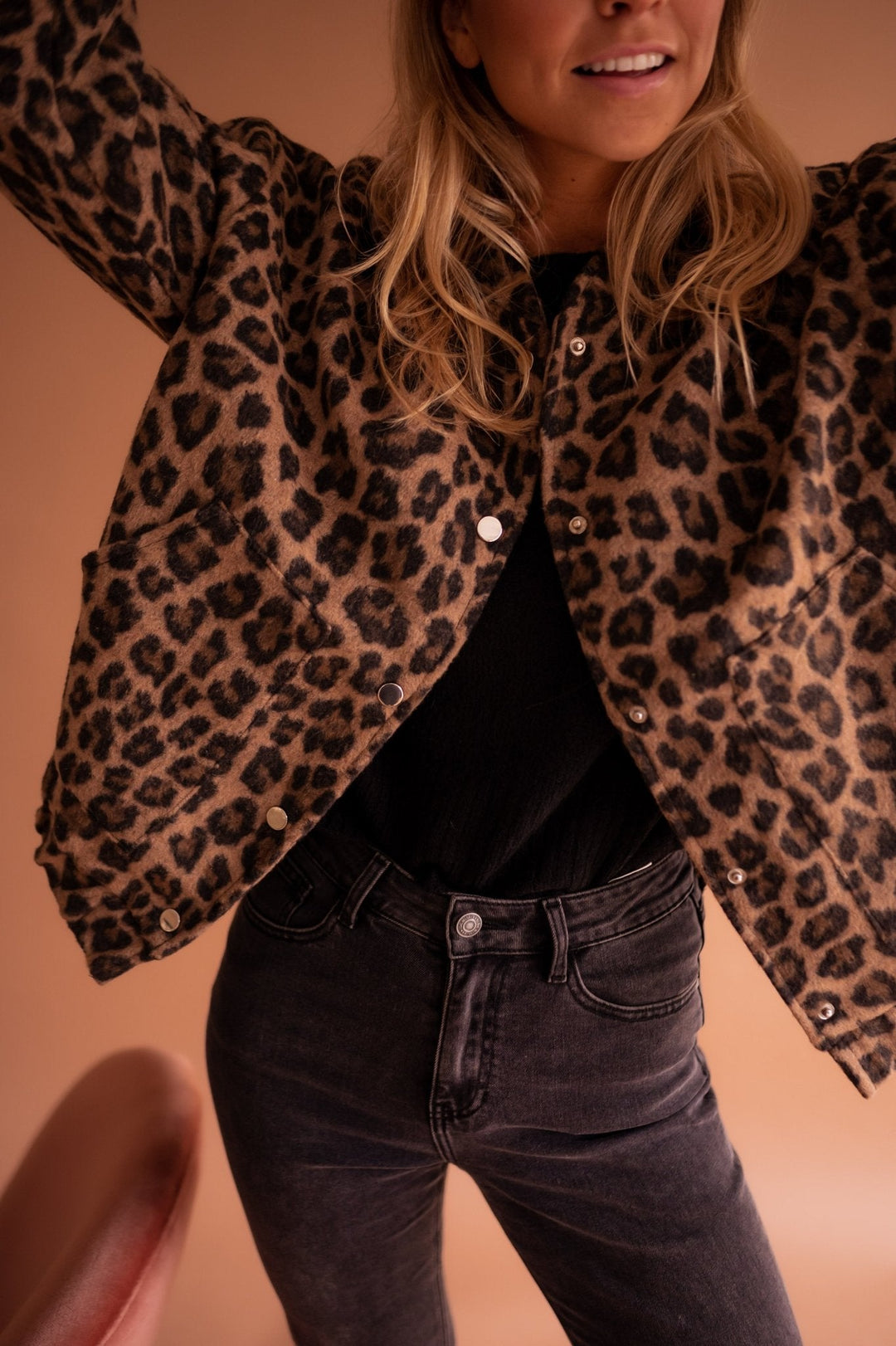 Susanne™ | Trendige Jacke mit Leopardenmuster