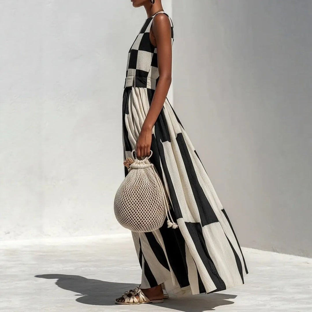 Noa - Langes Kleid mit geometrischem Muster