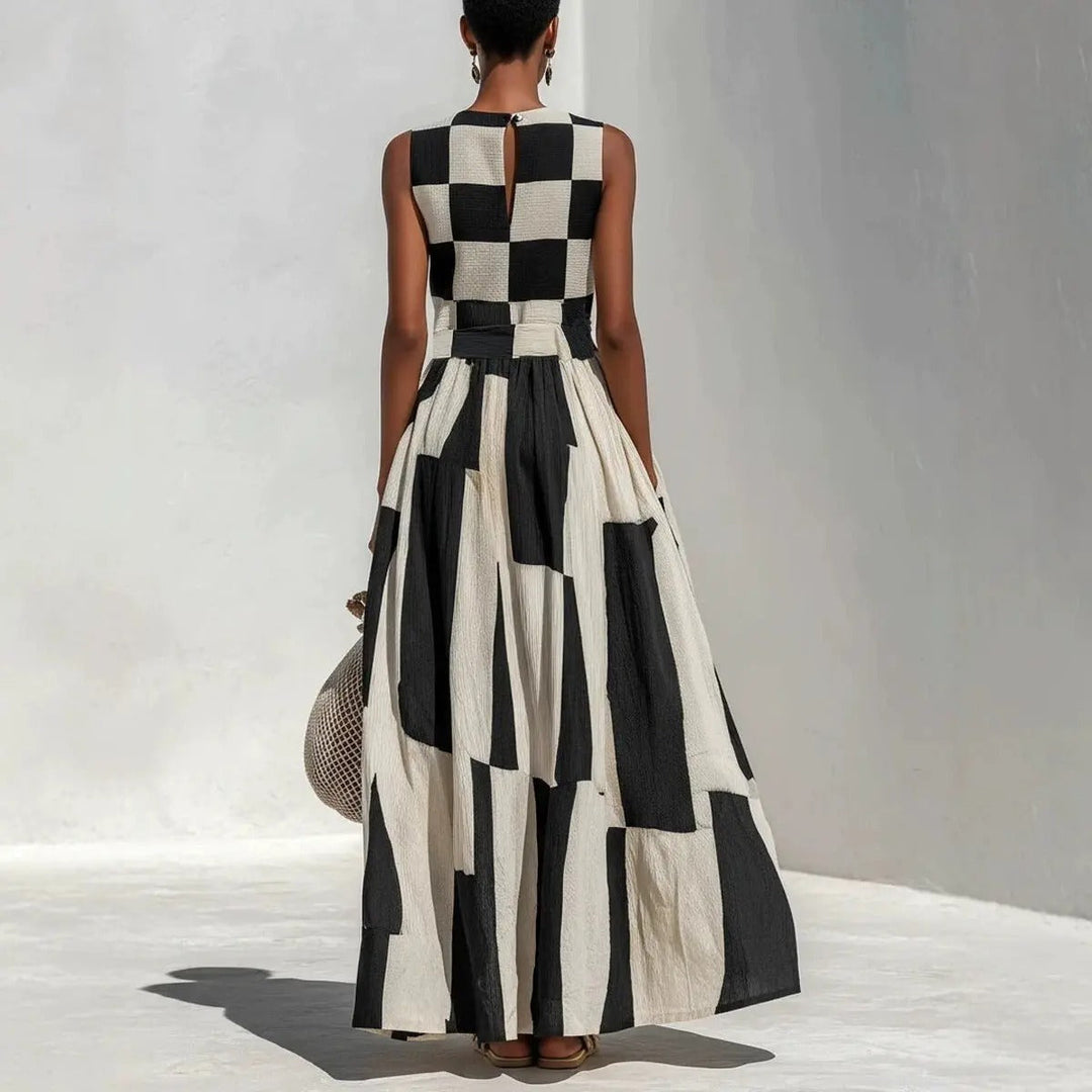Noa - Langes Kleid mit geometrischem Muster