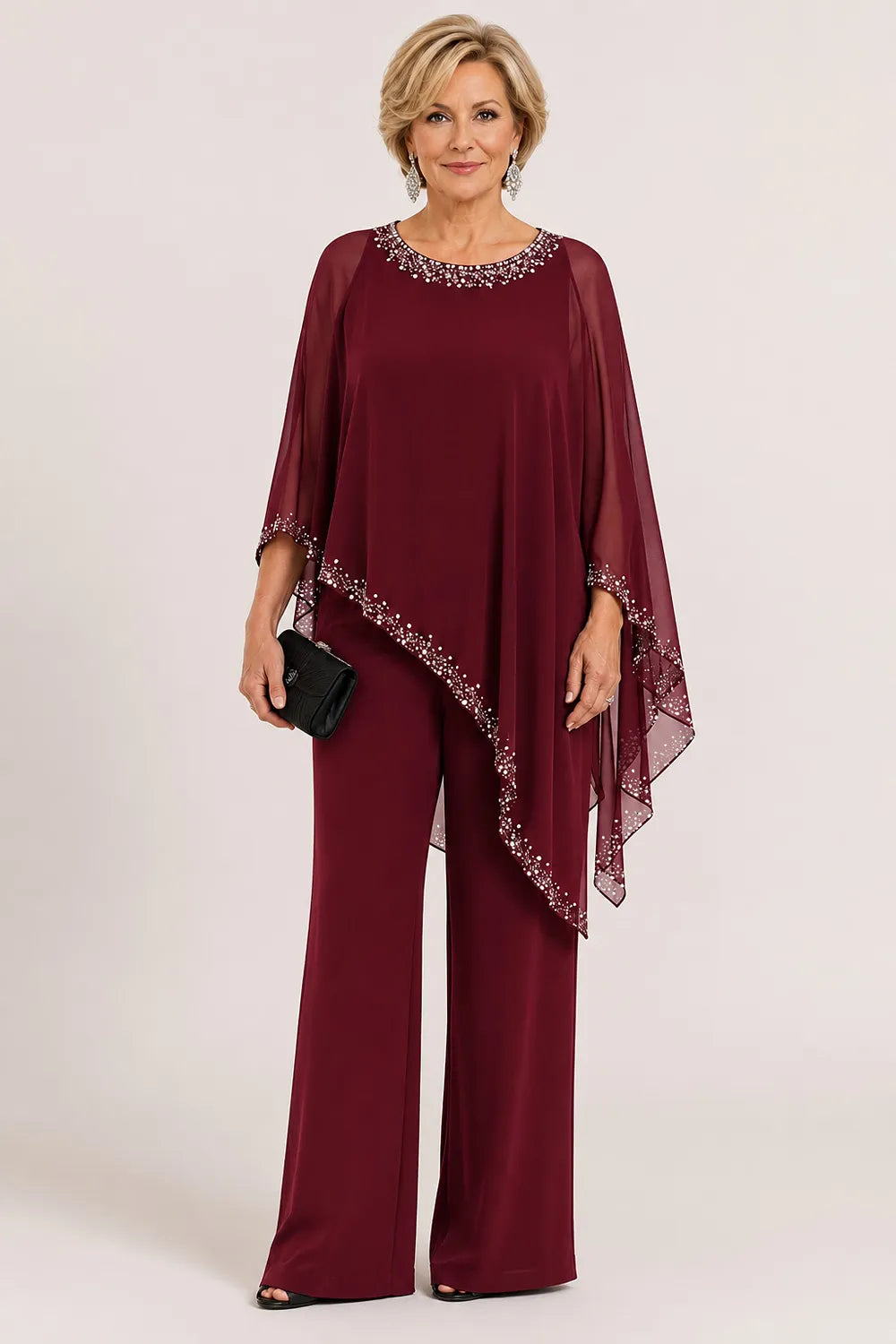 Hosenanzug mit Chiffon-Cape mit Perlen und weitem Bein