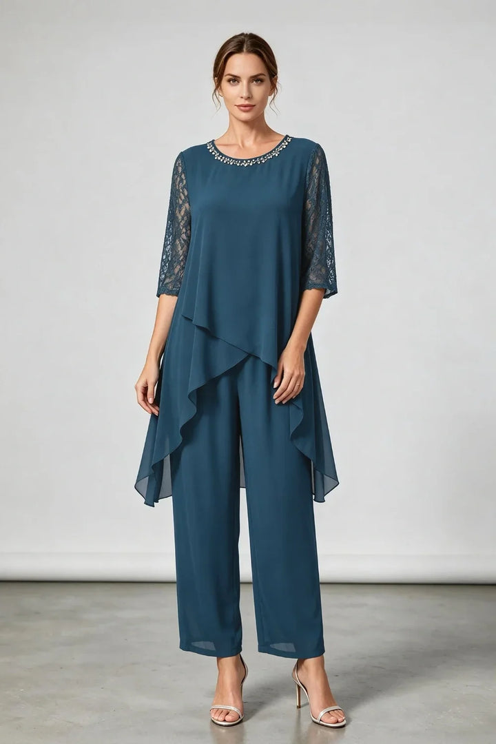 Pfauenblaues, geschichtetes Chiffon-Jumpsuit mit Perlenkragen