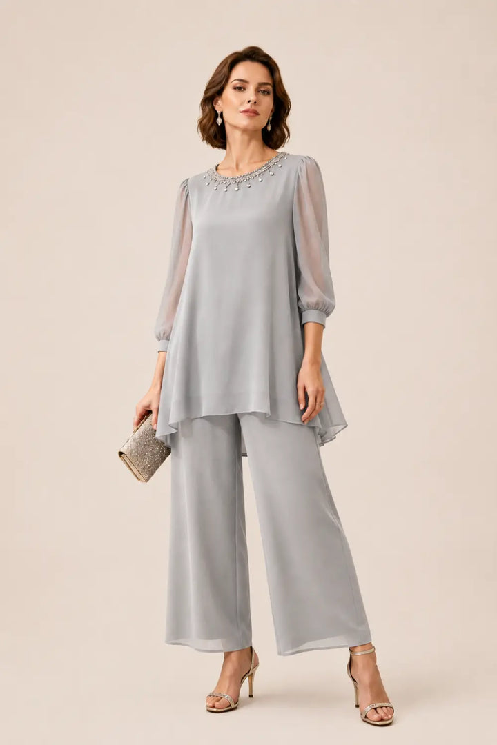 Gestuftes Chiffon-Jumpsuit mit Perlen und Dreiviertelärmeln