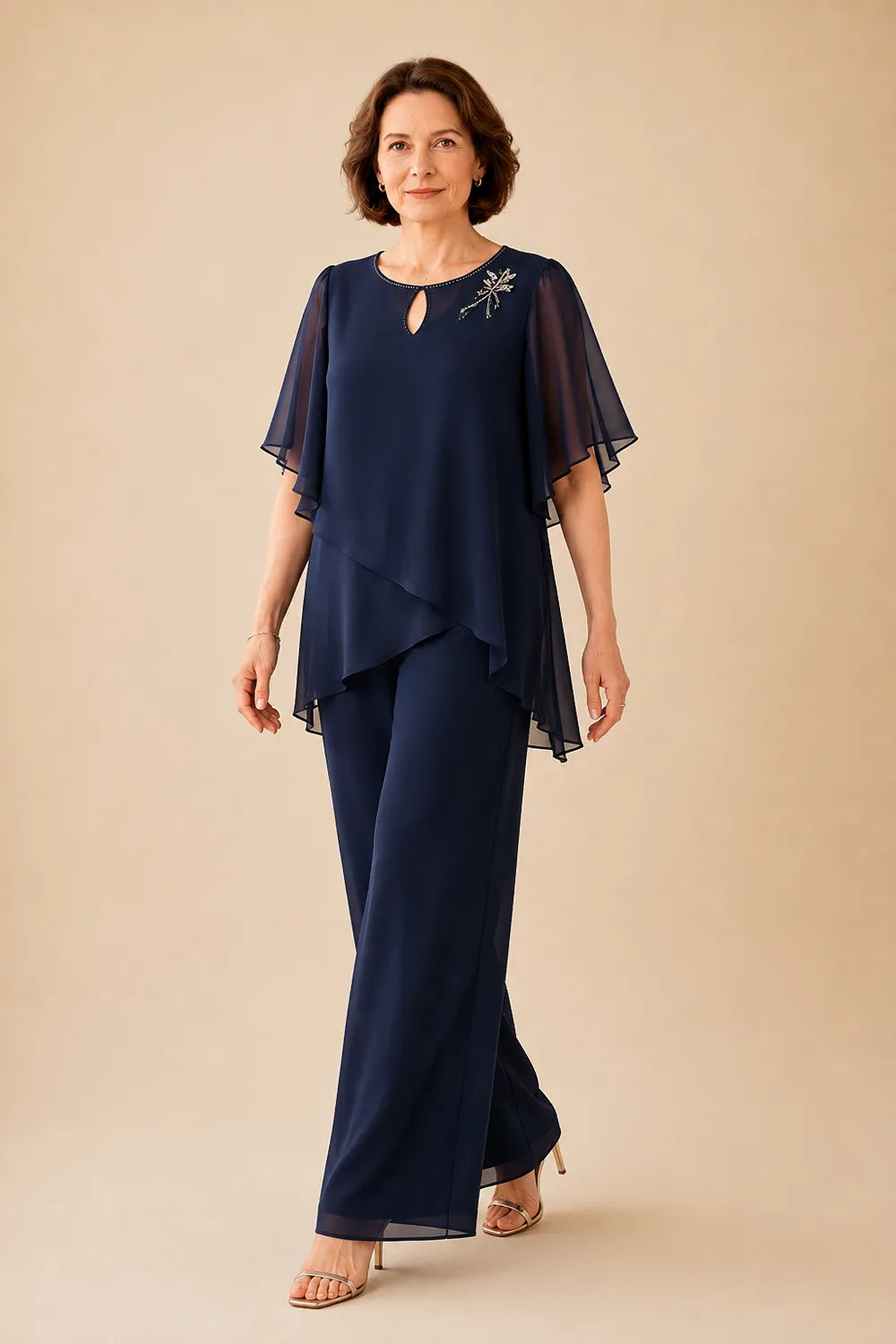 Hosenanzug mit Chiffon-Overlay und dekorativem Schlüssel-Ausschnitt