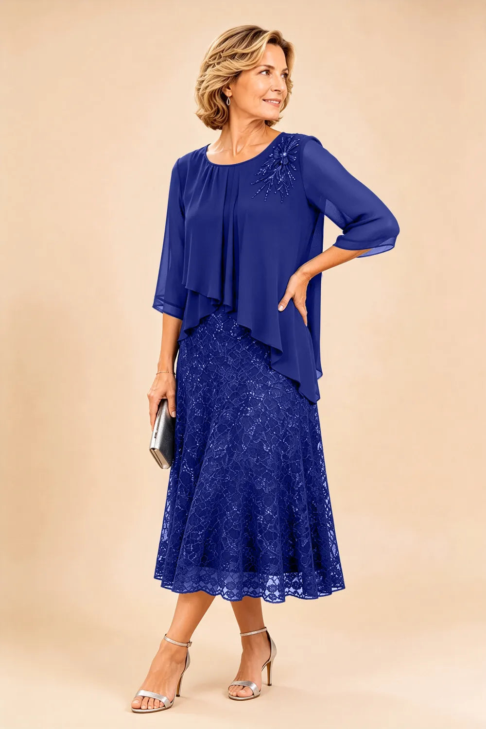 Chiffonkleid für die Mutter der Braut mit Spitzenoverlay