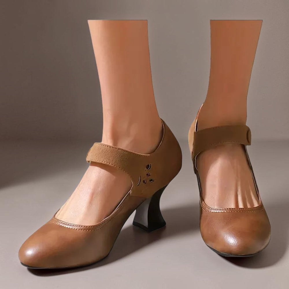 Pumps mit Knöchelriemen Aveline